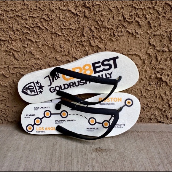 Tidal Sandals- Gold Rush Rally Edition - Picture 3 of 3